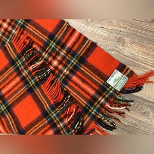 Foxford Nephin Wool Shawl / Wrap Red Tartan Plaid Republic Of Ireland *Preowned*